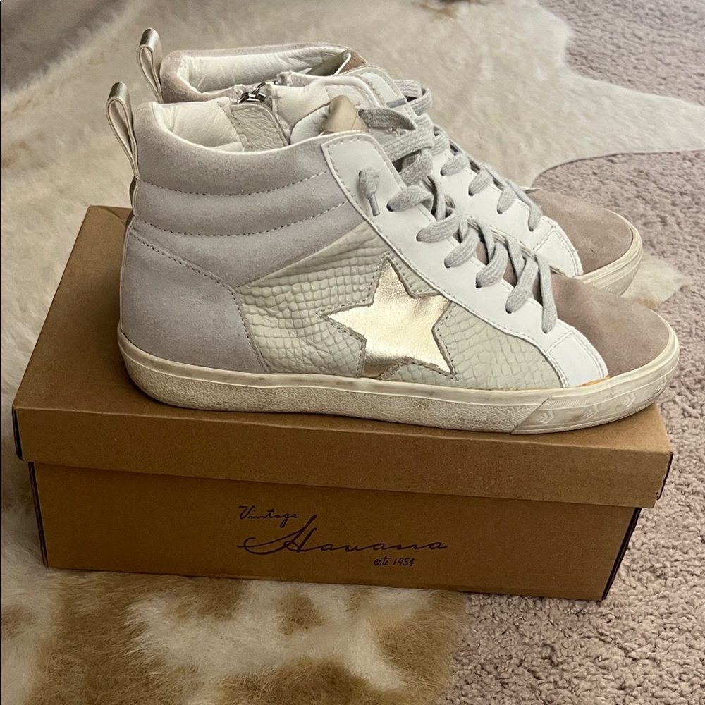 Vintage Havana Women's White and Tan Star High Top Sneakers